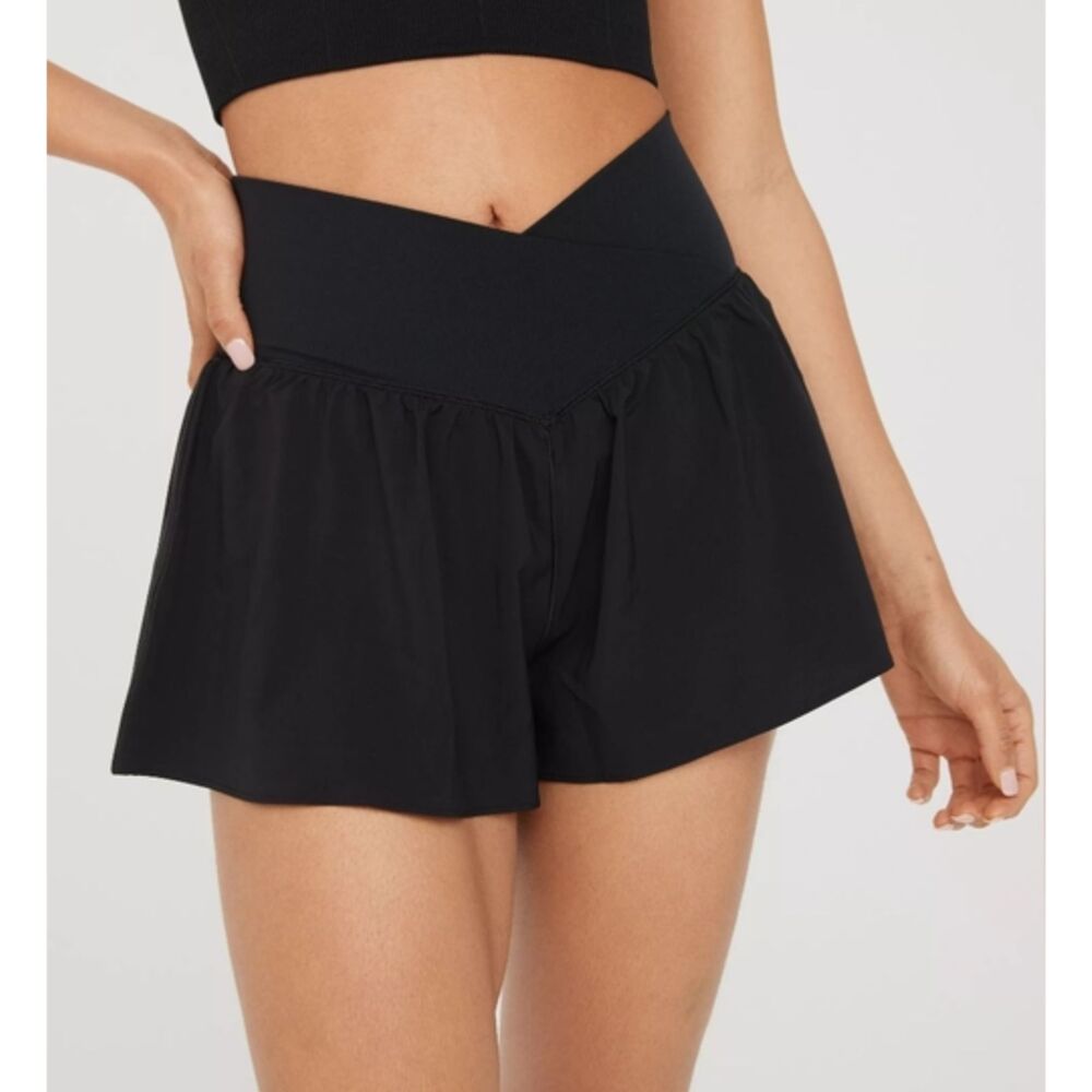 ZYIA Active Crossover Flowy Stretch High Waisted Shorts Black Kids Size 6-7
